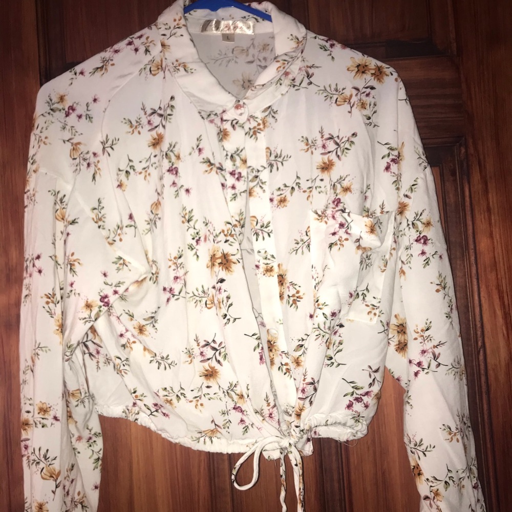 Cropped long sleeved